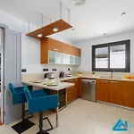 Vista Del Mar By Now Ltd *